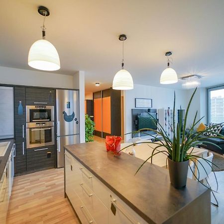 Slavic Spacious Apartment Bratislava Exterior photo