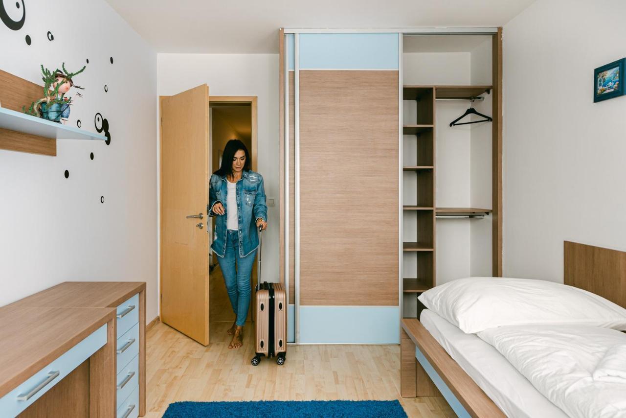 Slavic Spacious Apartment Bratislava Exterior photo