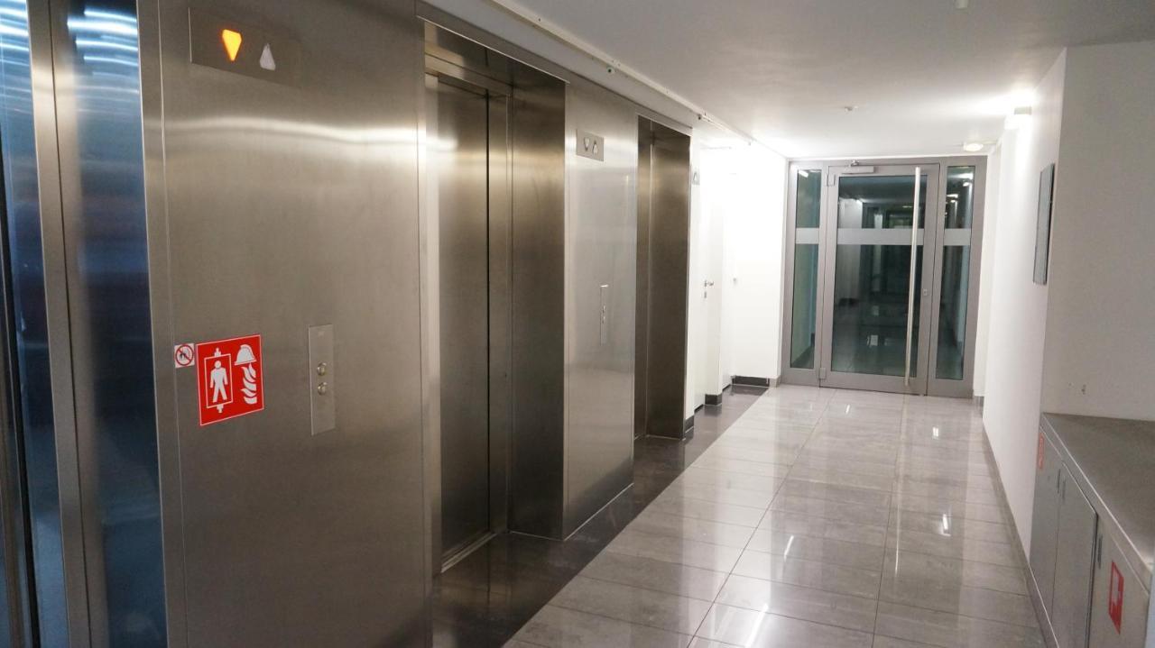 Slavic Spacious Apartment Bratislava Exterior photo